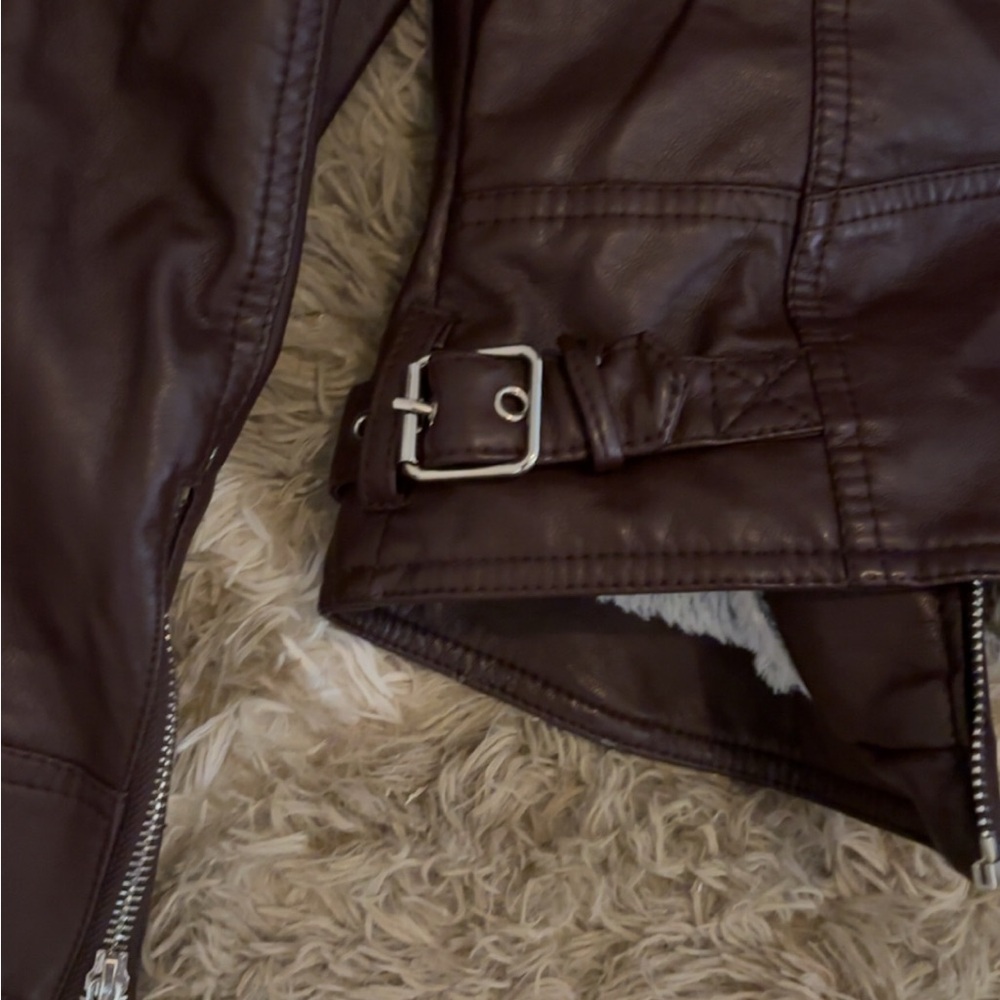 Red/mahogany Leather Jacket - Picture 15 of 16
